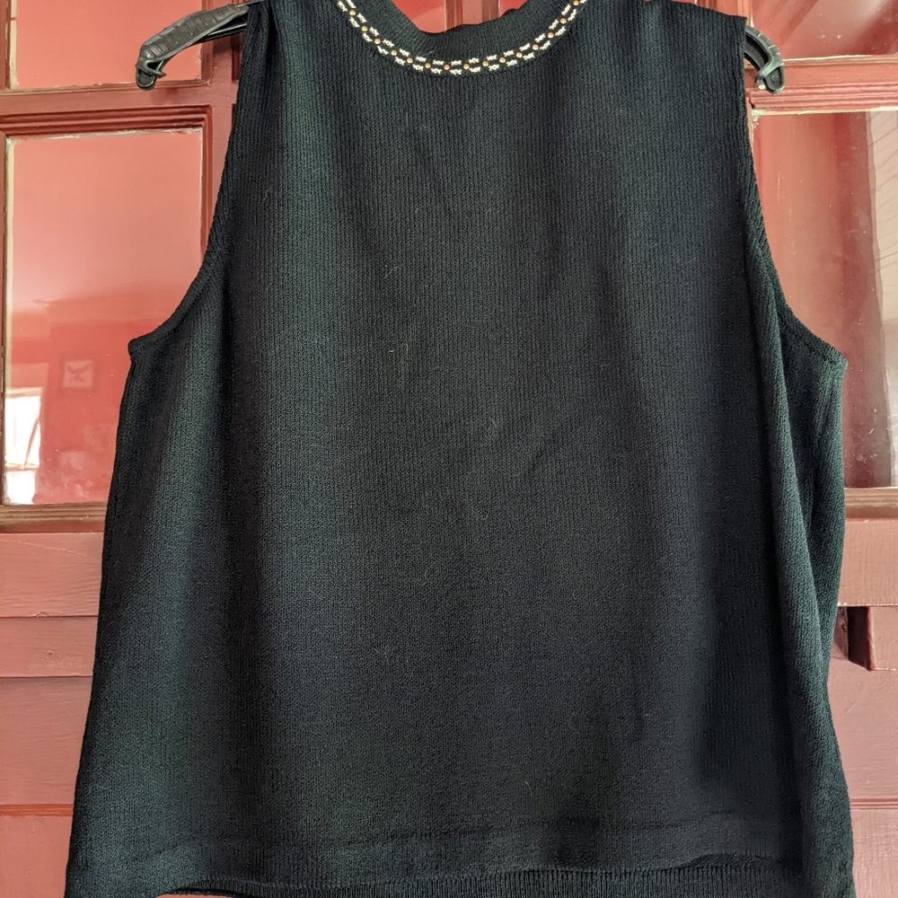 Beautiful St John Sport sweater set - Picture 7 of 16